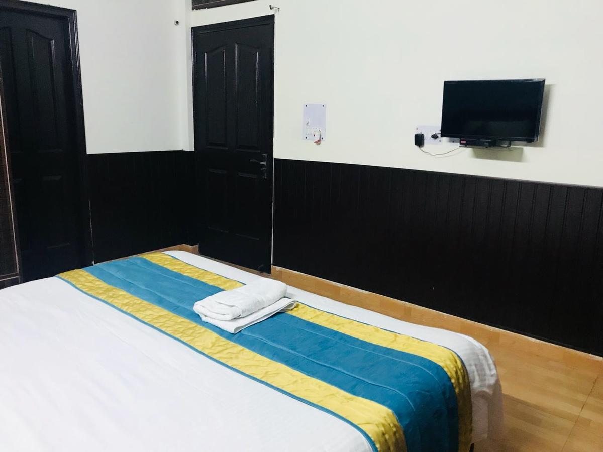 The Abodes House Hotel Greater Noida Exterior photo