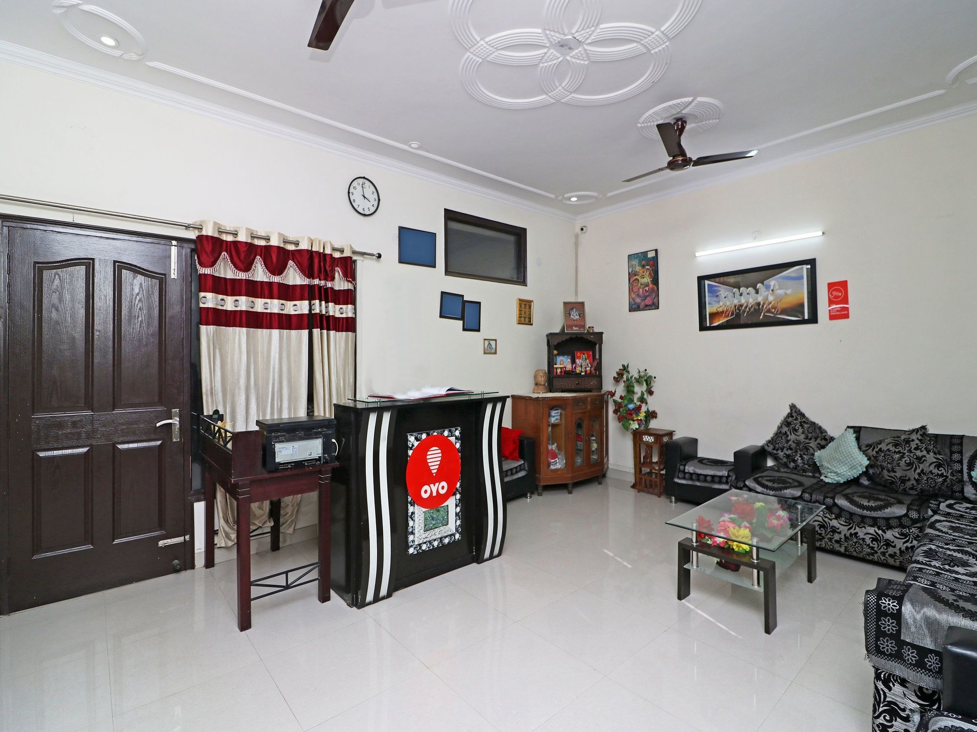 The Abodes House Hotel Greater Noida Exterior photo